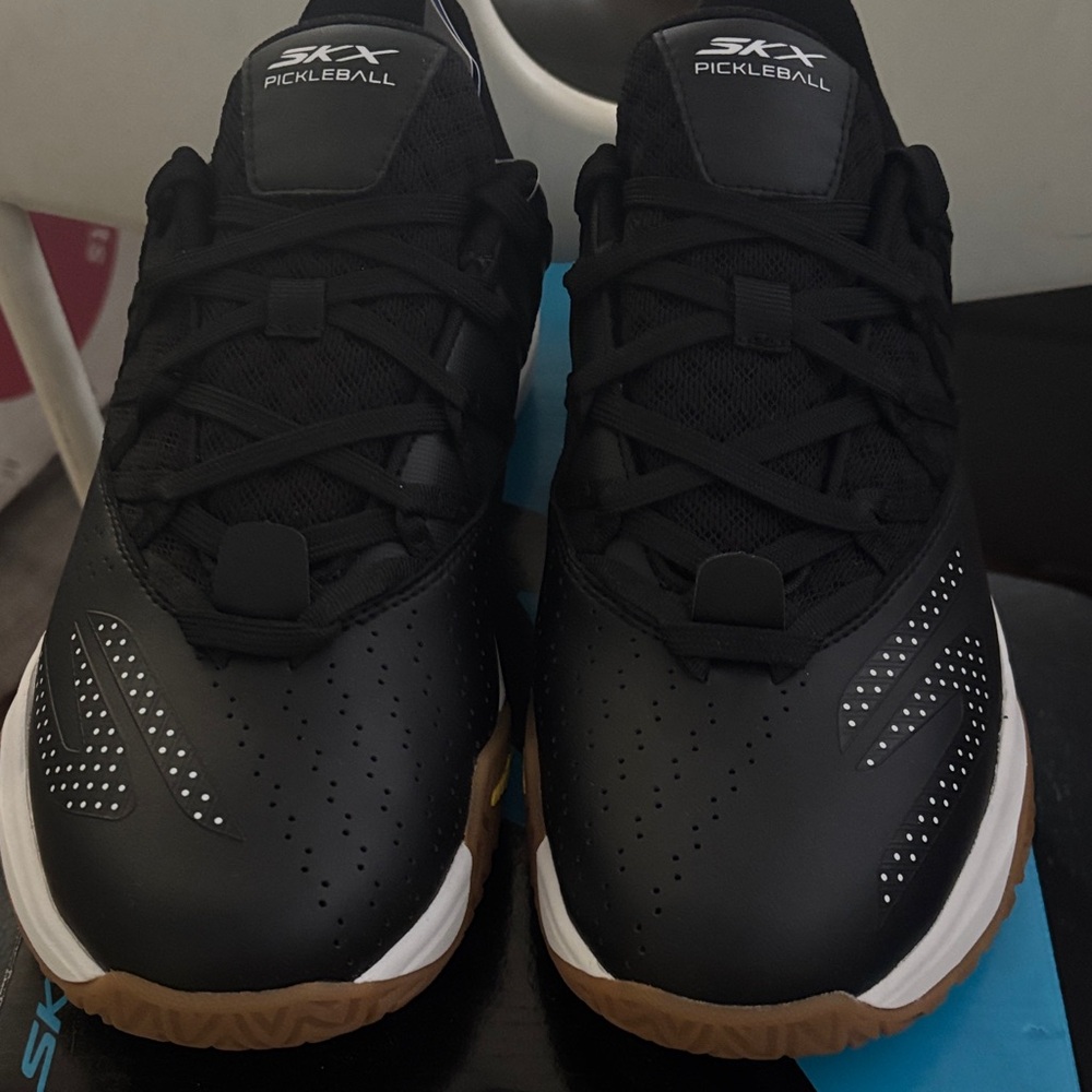 Skechers Men's Black Pickleball Athletic Shoes